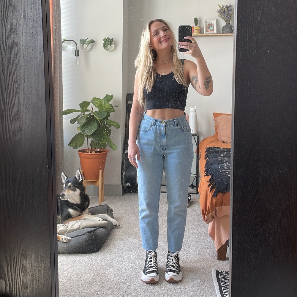 Meet your Posher, Alyssa
